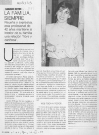 La familia, siempre  [artículo] M. L. V.