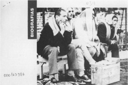 El andar de un zorro  [artículo] Pablo Portales.