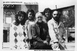 "Hay que liberar las pantallas"  [artículo] Roberto Brodsky.