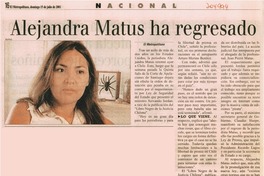 Alejandra Matus ha regresado.