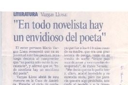 "En todo novelista hay un envidioso del poeta"