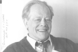 Cuando el invitado abre su aquipaje  [artículo] Julio E. Miranda.