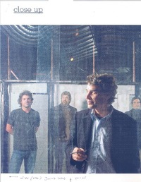 El dirigente  [artículo] Luz Edwards.