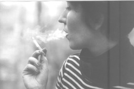 Carmen Garcìa : pesada cae la memoria  [artículo] Alejandra del Rìo.