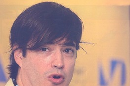 "Los escritores somos vanidosos, mentirosos y ególatras (entrevista)  [artículo] Manuel santelices.