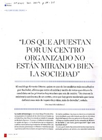 "Los que apuestan por un centro organizado no están mirando bien la sociedad"  [artículo] Juan Pablo Sallaberry