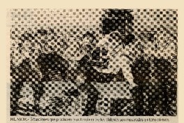 Noticias con humor  [artículo]F. A.