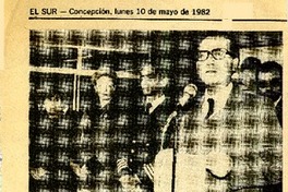 Presentan el libro "Mares de leyenda".  [artículo]