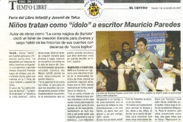 Niños tratan como "ídolo" a escritor Mauricio Paredes  [artículo]Manuel Herrera.