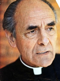 Desvelos del Opus Dei (entrevista)  [artículo] Luis Alberto Ganderats.