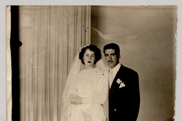 [Pareja en el día de su matrimonio]