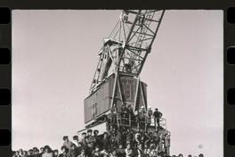 [Multitudinario apoyo al Presidente Allende] : Nave Sierra Maestra en Talcahuano