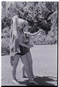 [Paseo a la Piscina]