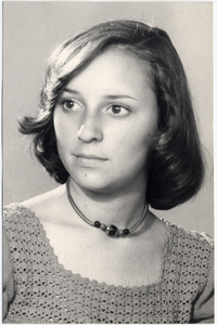 [Mujer joven de los años 80]