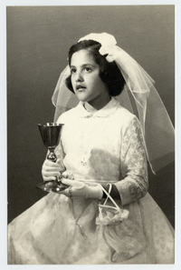 [Niña de Primera Comunión de los años 70]