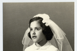 [Niña de Primera Comunión de los años 70]