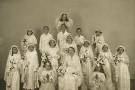 [Primera Comunión en grupo]