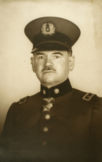 [Uniformado chileno de la década de los años 30]