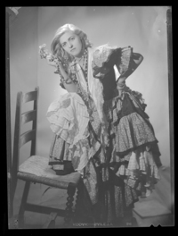 [Bailarina de danza española]