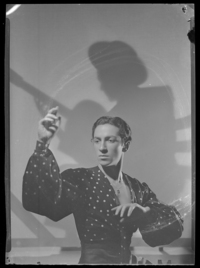 [Bailarín de danza española]