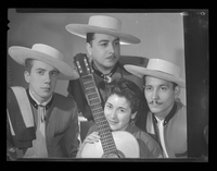 [Carmencita Ruiz y el conjunto "Fiesta Linda"]