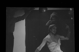 [Bruno , vedette travesti]