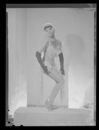 [Raquel Ubilla, vedette de la Compañía de Revistas Picaresque]