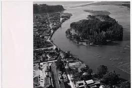[Vista de Constitución, de Isla Orrego y del río Maule desde el cerro Mutrún]