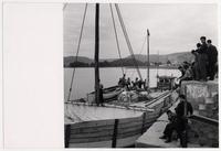 [Trabajadores del Astillero en la ribera del Río Maule]