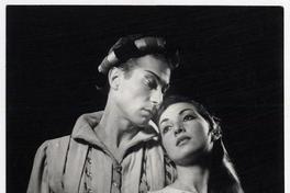 [Pareja de bailarines caracterizados para una obra de ballet]