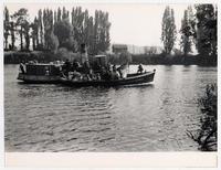 Navegando en Río Bueno, zona Trumao