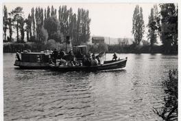 Navegando en Río Bueno, zona Trumao