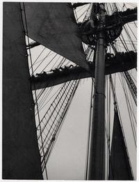 Izando velas en "La Esmeralda"