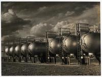 Tierra del Fuego: estanques para gas licuado de petróleo en Manantiales