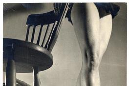 [Detalle de la posición de puntas de pie de la bailarina] Irma Alzamora, del ballet Uthoff