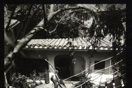 [Patio interior de "La Chascona"]