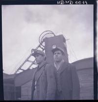 [Mineros de la mina de carbón de Lota]