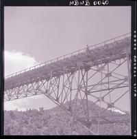 [Puente ferroviario Bío Bío en Concepción]