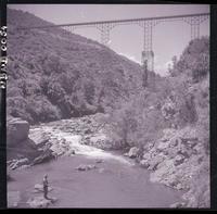 [Puente ferroviario Bío Bío en Concepción]