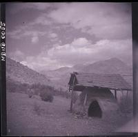 [Horno de barro en el campo]