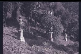 [Esculturas del Parque de Lota]