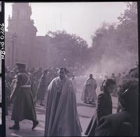 [Procesión religiosa en Santiago]