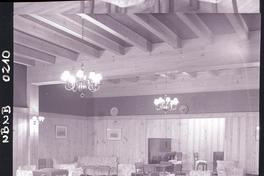 [Vista interior de un salón de recreación]