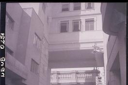 [Vista de un costado del Palacio La Moneda]