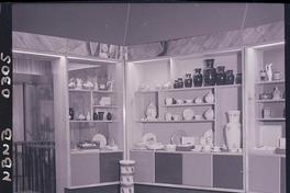 [Sala de ventas de la cerámica de Lota]