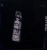 [Vitral que representa al Niño Jesús en un pasaje de su vida.