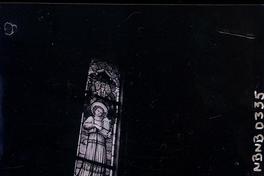 [Vitral que representa al Niño Jesús en un pasaje de su vida.