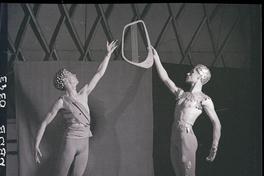 [Bailarines de ballet en un ensayo]