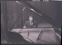 [Pianista no identificado]