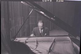 [Pianista no identificado]